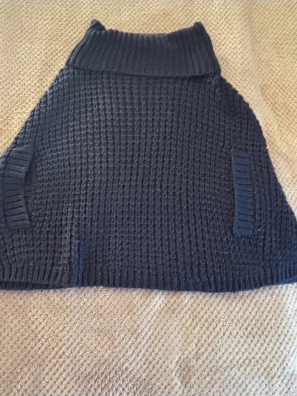 Women’s Jennifer Lopez sweater/poncho